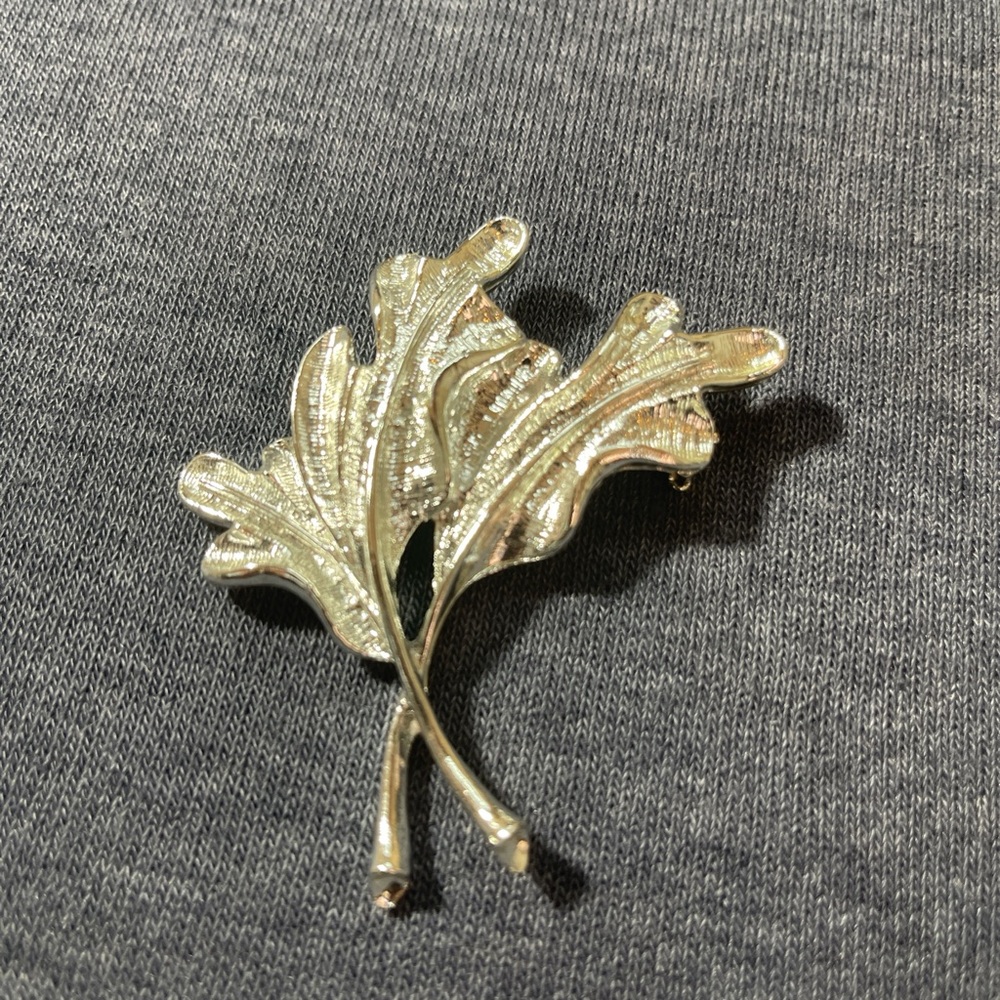 1950s Silver Fashion Brooches Pin